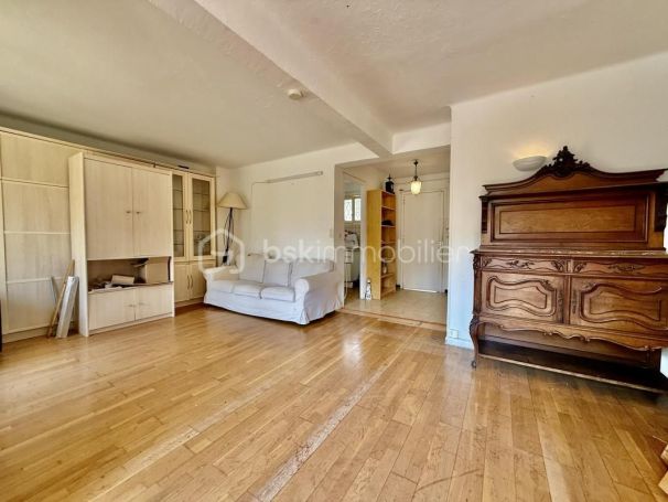 A louer APPARTEMENT T4 70 M2 BORD DE MER CANNES