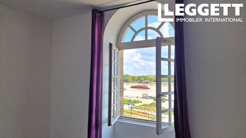 A louer STUDIO  30 M2  BORDEAUX