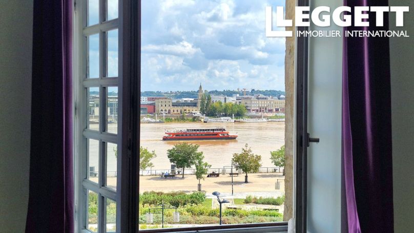 A louer STUDIO  30 M2  BORDEAUX