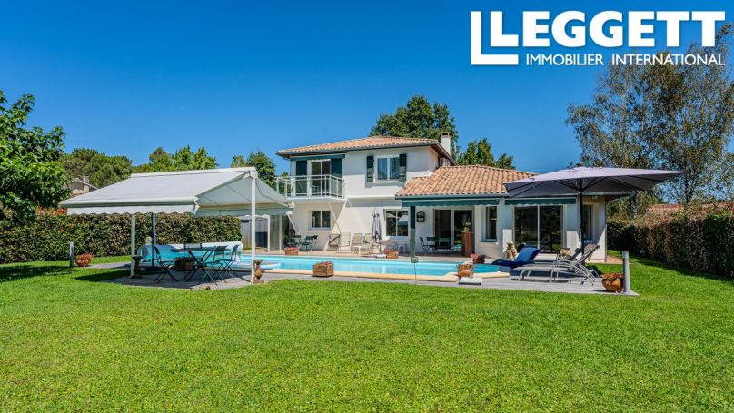 A louer MAISON  6 PIECES 183 M2 BORD DE MER GUJAN MESTRAS