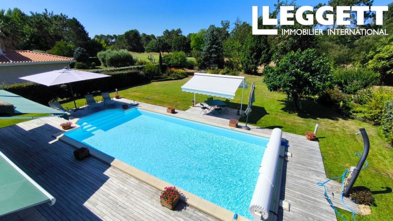 A louer MAISON  6 PIECES 183 M2 BORD DE MER GUJAN MESTRAS