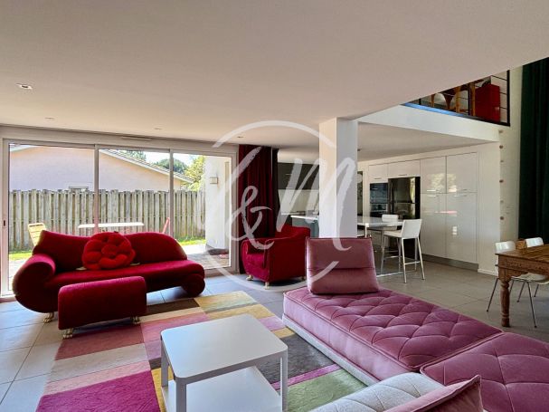 A vendre Maison d'architecte 186 m² avec 2 appartements - jardin - calme Andernos-les-Bains