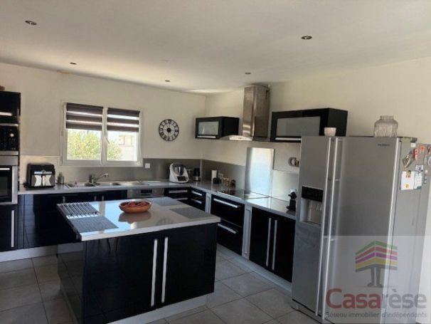 A louer MAISON  5 PIECES 142 M2  BRIGNAC