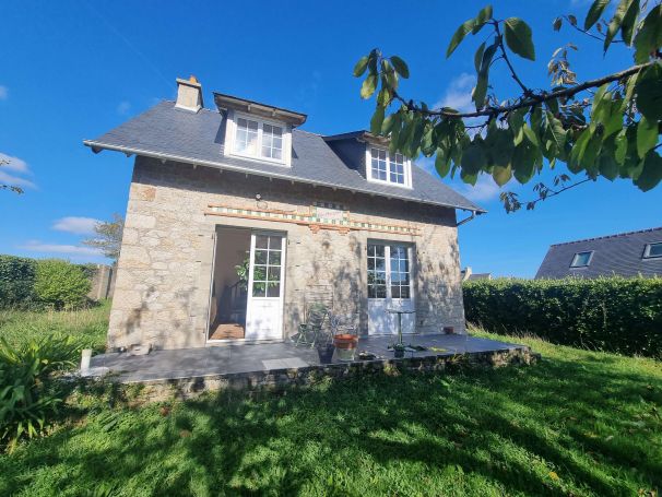 A vendre CHARMANTE MAISON ANNEES 20 3 PIECES  Brignogan PLAGE