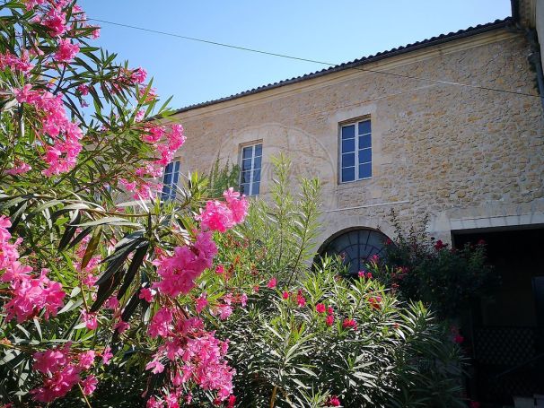A louer MAISON  DE MAîTRE  LANGON