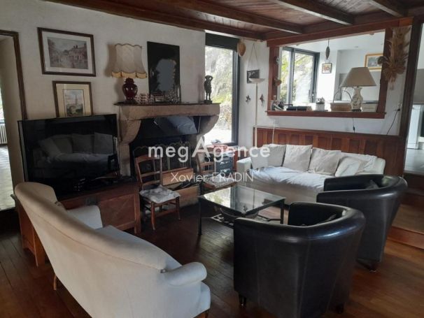A louer MAISON  DE MAîTRE  LA VERRIE