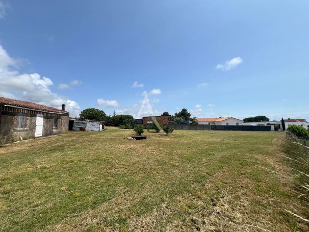 A vendre MAISON  3 PIECES 75 M2 BORD DE MER LONGEVILLE SUR MER