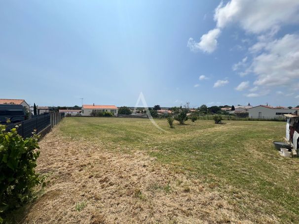 A vendre MAISON  3 PIECES 75 M2 BORD DE MER LONGEVILLE SUR MER