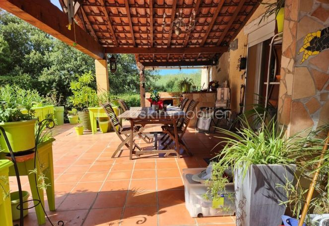 A louer MAISON  4 PIECES 114 M2  TARADEAU