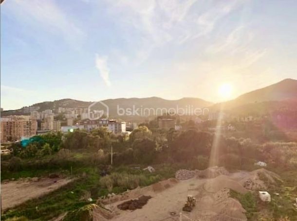 A louer APPARTEMENT T4 96 M2 TERRASSE BORD DE MER AJACCIO