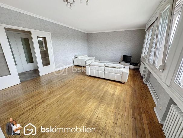 A louer APPARTEMENT T4 112 M2  LENS