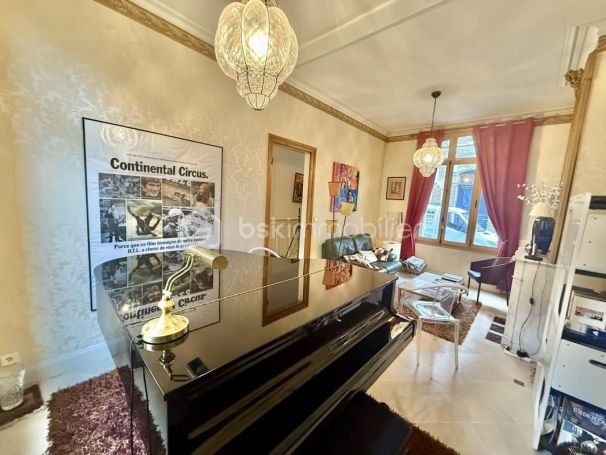 A louer MAISON  DE MAîTRE  AMIENS