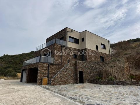 A louer MAISON CONTEMPORAINE VUE MER PORT VENDRES