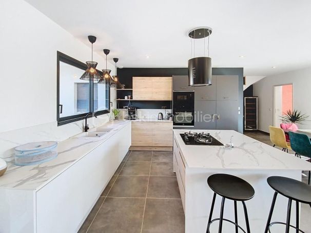 A louer MAISON  5 PIECES 140 M2  CUXAC D AUDE