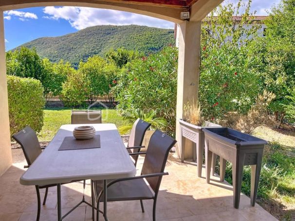 A louer MAISON  CONTEMPORAINE  SAINT FLORENT SUR AUZONNET
