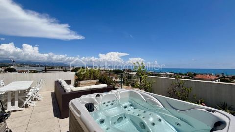 A louer APPARTEMENT T3 104 M2 TERRASSE VUE MER ANTIBES