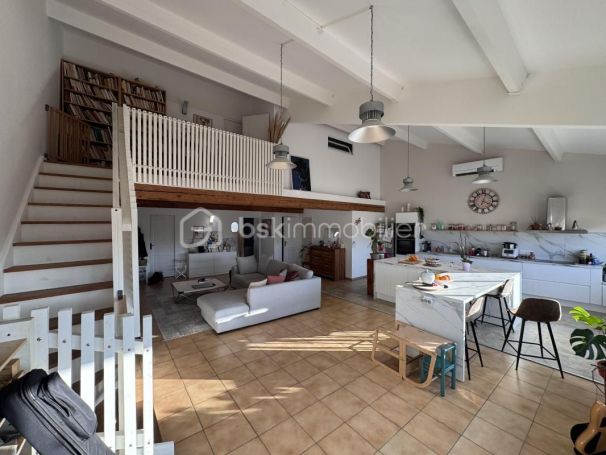 A louer APPARTEMENT DUPLEX T4 132 M2 BORD DE MER FRONTIGNAN