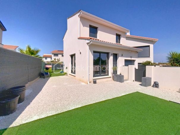 A louer MAISON  CONTEMPORAINE  SAINT BRES
