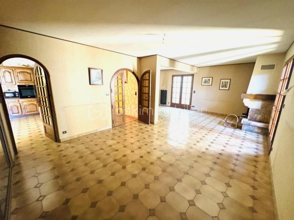 A louer MAISON  DE MAîTRE  CORNEILHAN