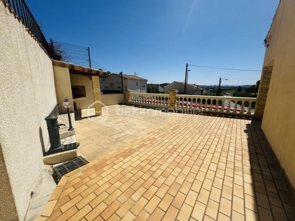 A louer MAISON  DE MAîTRE  CORNEILHAN