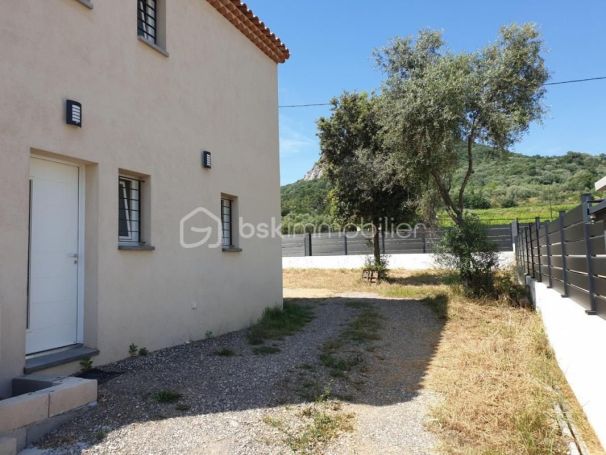 A louer MAISON  5 PIECES 120 M2 BORD DE MER HYERES