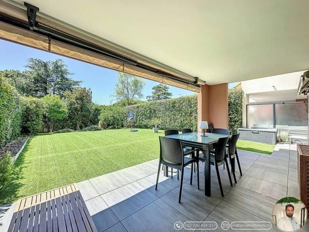 A louer APPARTEMENT DE PRESTIGE T3 63 M2 TERRASSE BORD DE MER NICE