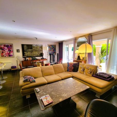A louer MAISON  6 PIECES 148 M2  NEZIGNAN L EVEQUE