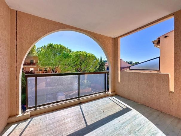 A louer APPARTEMENT NEUF T3 66 M2 TERRASSE  MOUGINS