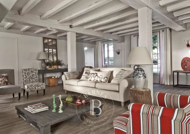 A vendre MAISON  9 PIECES 207 M2 BORD DE MER SOUSTONS