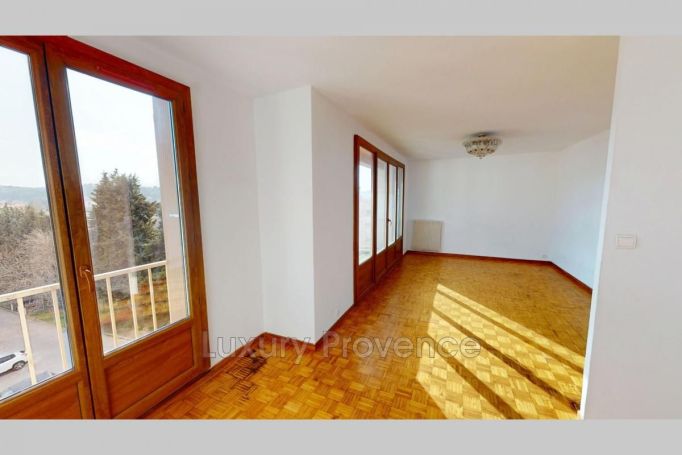 A louer APPARTEMENT NEUF T5 92 M2  GARDANNE