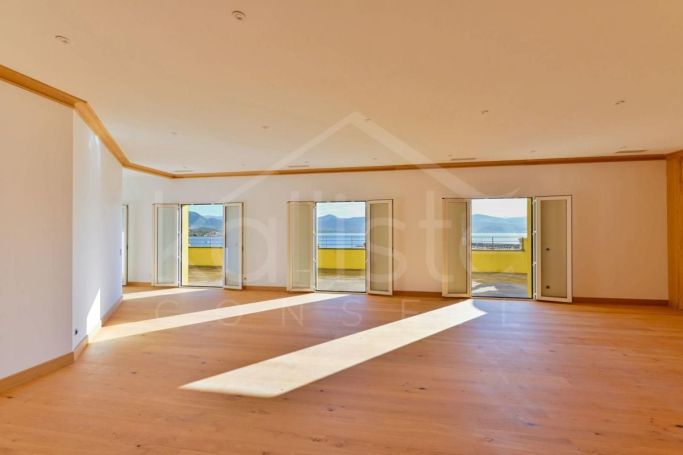 A louer PENTHOUSE DE PRESTIGE T7 322 M2 TERRASSE BORD DE MER AJACCIO