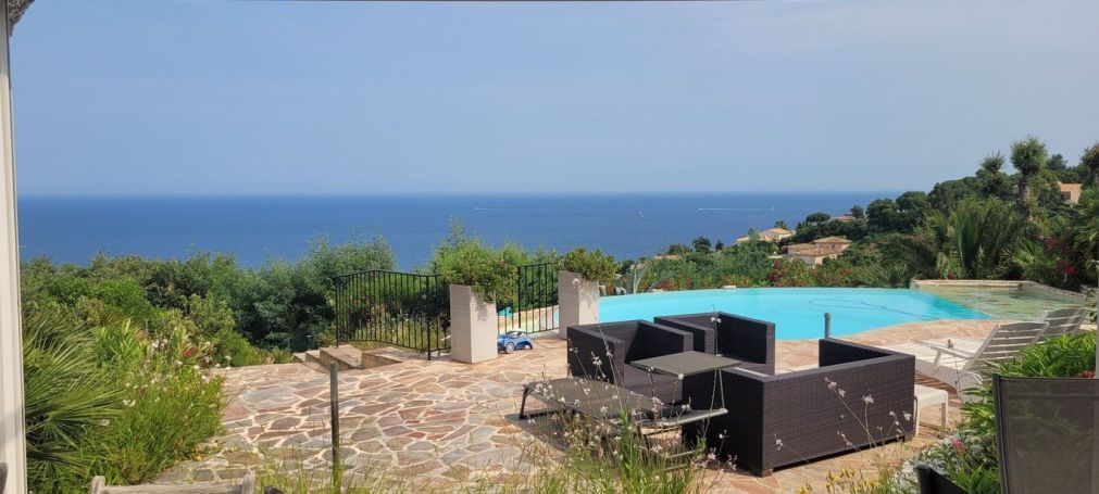 A louer MAISON  4 PIECES 170 M2 VUE MER SAINTE MAXIME
