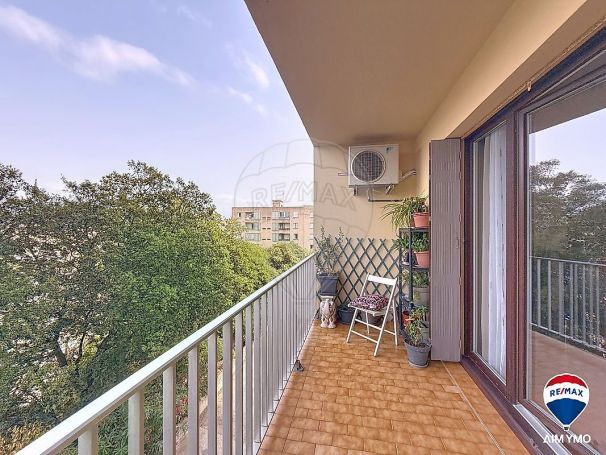 A louer APPARTEMENT T3 77 M2 BORD DE MER AJACCIO