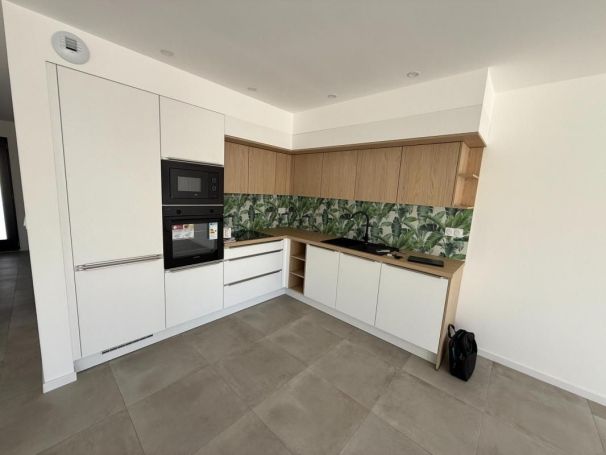 A louer MAISON  4 PIECES 120 M2  OLONZAC