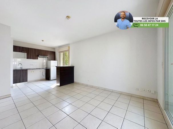 A louer APPARTEMENT T3 55 M2 TERRASSE BORD DE MER ANTIBES