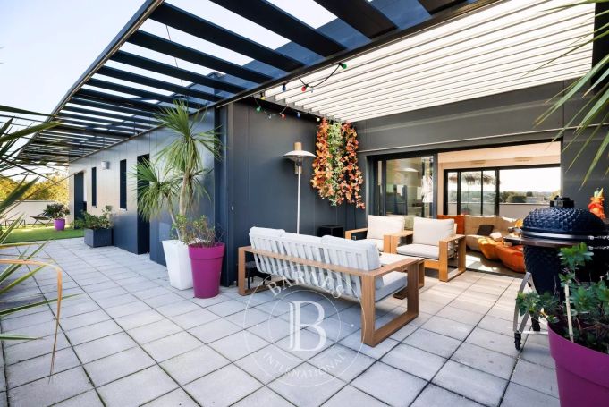 A louer APPARTEMENT T4 133 M2 TERRASSE  BAYONNE