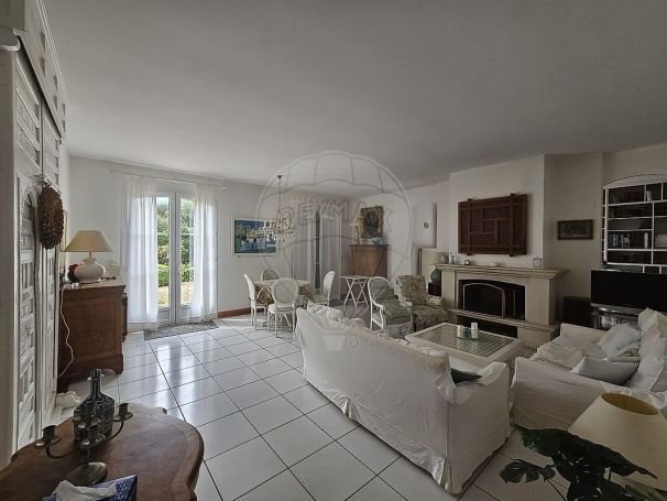 A louer MAISON  4 PIECES 144 M2 VUE MER L HOUMEAU