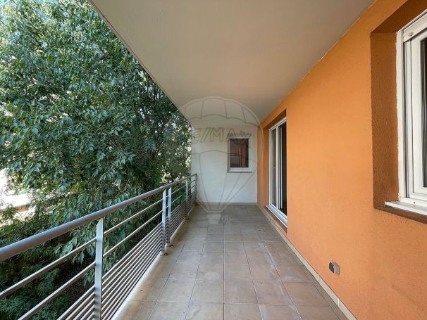 A louer APPARTEMENT T3 54 M2 TERRASSE  NIMES