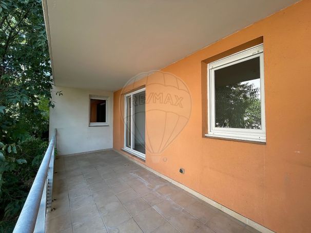 A louer APPARTEMENT T3 54 M2 TERRASSE  NIMES