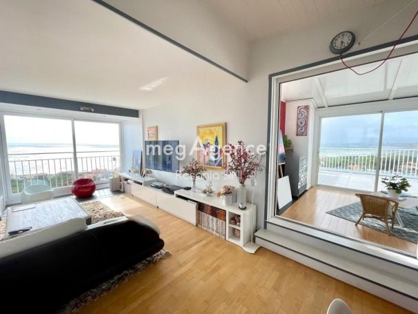 A louer LOFT DUPLEX T4 110 M2 TERRASSE VUE MER LES SABLES D OLONNE
