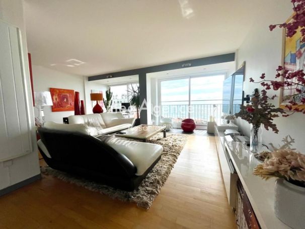 A louer LOFT DUPLEX T4 110 M2 TERRASSE VUE MER LES SABLES D OLONNE
