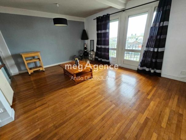 A louer APPARTEMENT T4 72 M2 TERRASSE  LA ROCHE SUR YON