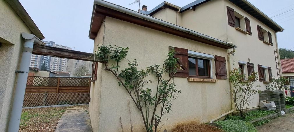 A vendre MAISON  DE MAîTRE  MAROMME