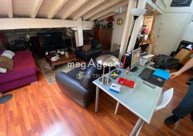A louer APPARTEMENT T3 41 M2  BORDEAUX