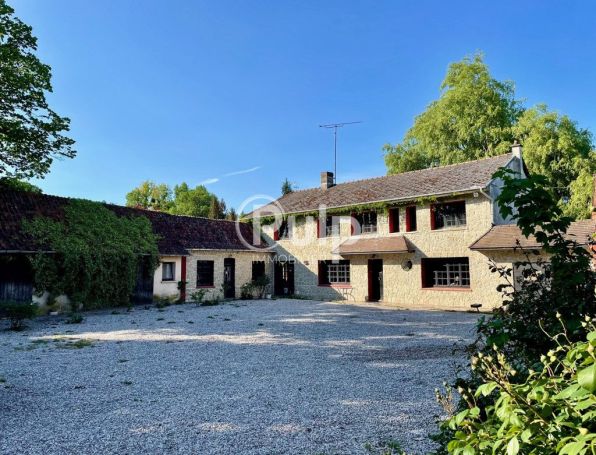 A louer MAISON  DE MAîTRE  HESDIN