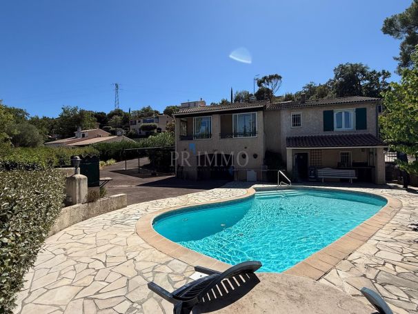 A vendre MAISON  5 PIECES 120 M2  TARADEAU