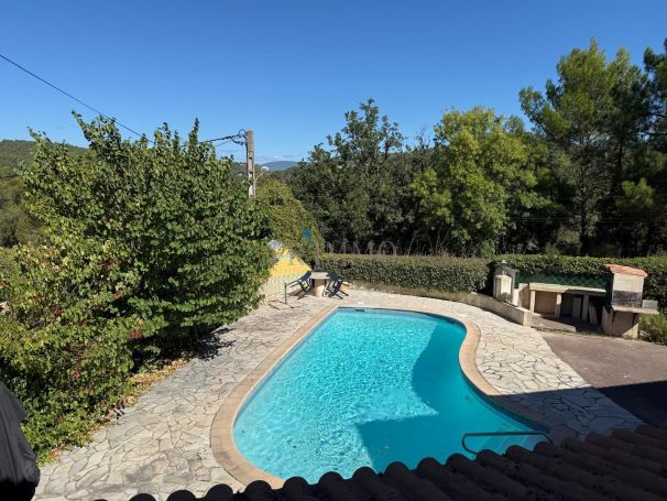 A vendre MAISON  5 PIECES 120 M2  TARADEAU