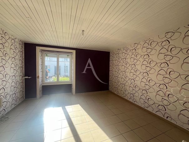 A vendre MAISON  4 PIECES 96 M2 BORD DE MER LONGEVILLE SUR MER