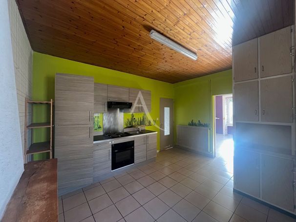 A vendre MAISON  4 PIECES 96 M2 BORD DE MER LONGEVILLE SUR MER