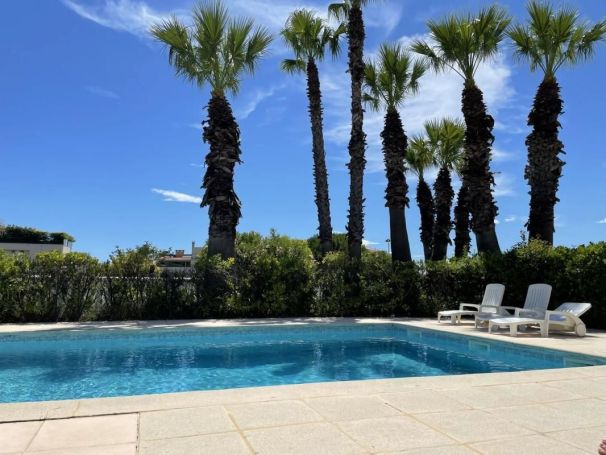 A louer APPARTEMENT T4 131 M2 TERRASSE VUE MER LE CANNET